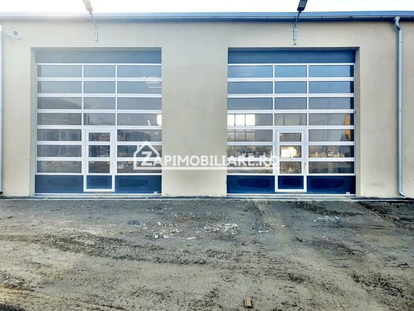 Hale la parter cu parcare privată 100 mp utili Budiului - De închiriat 3 hale la partere recent renovate cu usi noi, cu o suprafața utila de 100 mp + parcare privată la prețul de 660 euro + tva strada Budiului oferit de Zap Imobiliar
-dimensiuni 18x 6 x 5 m inaltimea
contact 0774048706 Bogdan
--------------------------------------------------------------------------------------------------------------------------------
Comisionul perceput este de 50% din valoarea primei chirii.Și se percepe o singură dată!
Acest anunț nu corespunde cerințelor tale? Sună la numărul afișat în anunț și unul dintre agenții noștri te va ajuta cu alte oferte personalizate în funcție de cerințele tale.