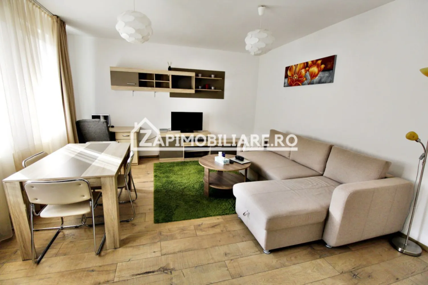 Penthouse Cetru pe 2 nivele - Stelelor - Contact ⓪⑦②③ ②②③ ⑧⑧⑥ Cosmin Ruta

De vanzare apartament tip Penthouse pe 2 nivele format din 3 camere decomandat confort 1, situat Central , strada Stelelor, avand o suprafață utilă de 80 mp, situat la etajul 2 + mansarda oferit de Zap Imobiliare
Detalii:
- 1 living spatios, 2 dormitoare, 1 bucătărie, 1 camara, 2 bai,
- centrală termică, calorifere, geamuri termopan, ușă metalică.
- parchet si scara interioara din lemn masiv
- mobilier de calitate
-

Locuința se vinde mobilat si utilat la prețul de 187.000 euro .Comisionul agenției este 0.
Contact 0.7.2.3.2.2.3.8.8.6
Proprietatea se află într-o zonă cu un confort deosebit, datorită amplasării în imediata apropiere a tot ceea ce înseamnă viață modernă, și anume: mijloace de transport în comun, magazine, unități de învățământ de toate gradele, piață, parc, bănci, farmacii, s.a.
Dacă vă place această ofertă - sau pentru alte informații sunați la numărul de contact din anunț!
Compania Zap Imobiliare vă pune la dispoziție toate informațiile, actele și documentele necesare alături de asistență și consiliere permanentă până la finalizarea achiziției imobiliare. Ne dorim să îți oferim cea mai plăcută experiență, îndeplinim vise cu pereți!
