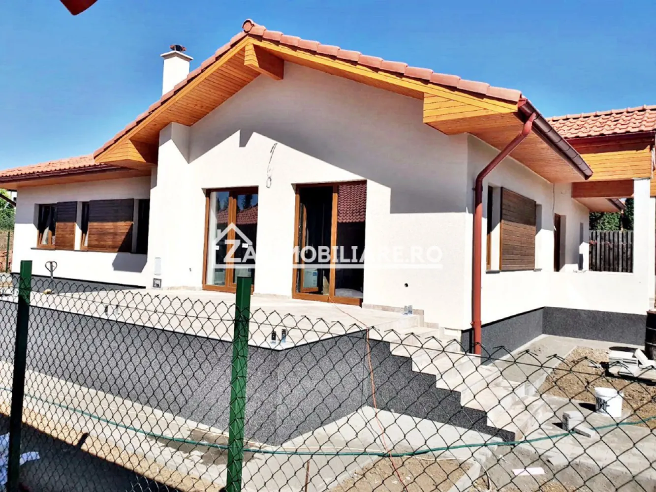 Casa premium 4 camere,2băi,120 mp, 550mp teren,