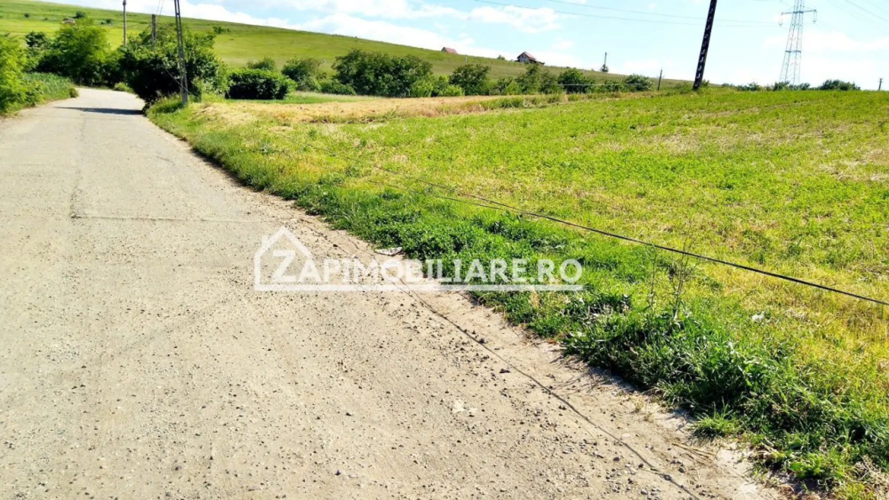 Teren 7.000 mp, Targu Mures - De vânzare 7.000 mp Teren în Târgu Mureș, strada Mestecănișului
Proprietatea se află într-o zonă cu un confort deosebit, datorită amplasării în imediata apropiere a tot ceea ce înseamnă viață modernă, și anume: mijloace de transport în comun, magazine, unități de învățământ de toate gradele, piață, parc, bănci, farmacii, s.a.
Terenul se vinde la prețul de 146.000 Euro negociabil. Comisionul este ZERO!
Dacă vă place această ofertă - sau pentru alte informații sunați la numărul de contact din anunț! 
Compania Zap Imobiliare vă pune la dispoziție toate informațiile, actele și documentele necesare alături de asistență și consiliere permanentă până la finalizarea achiziției imobiliare. Ne dorim să îți oferim cea mai plăcută experiență.