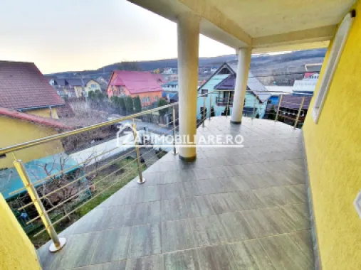 Casa 6 camere, 295 mp.utili, 1.000 mp teren, cartier Unirii