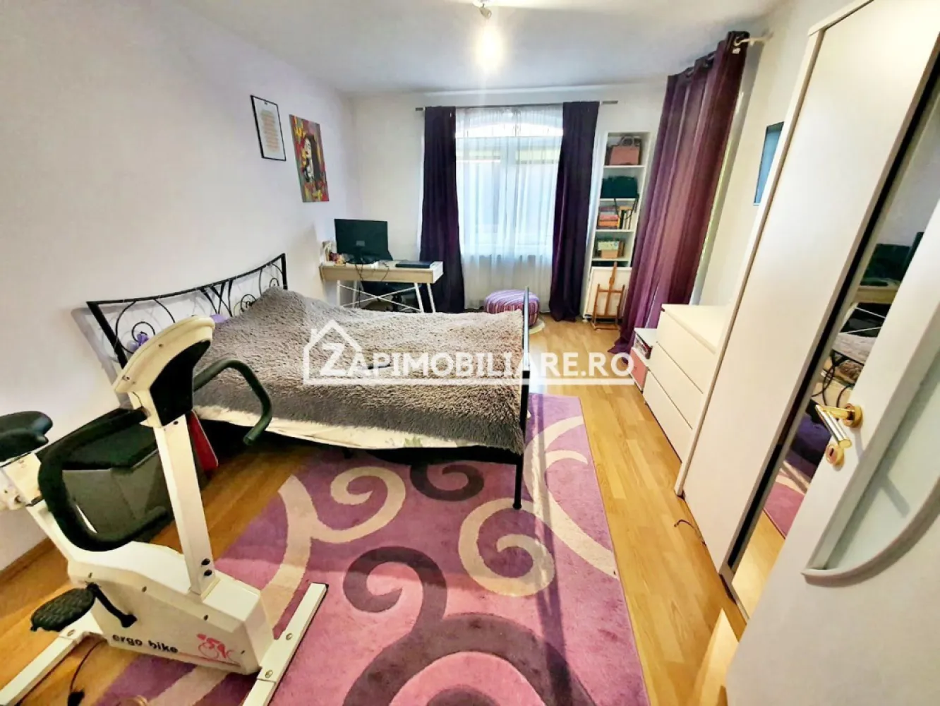 Casa 6 camere, 295 mp.utili, 1.000 mp teren, cartier Unirii