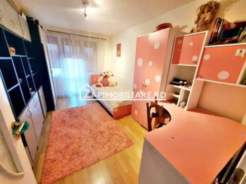 Casa 6 camere, 295 mp.utili, 1.000 mp teren, cartier Unirii