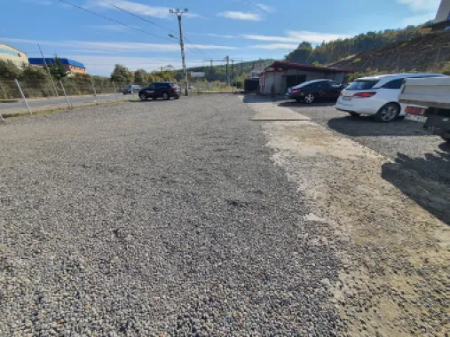 Parc Auto cu birou,garaj,1000mp teren cu deschidere la E60