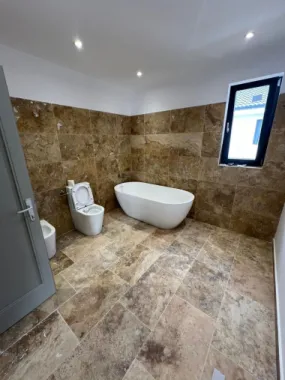 Casa la cheie 130mp 4 camere,2 băi,700mp teren,Livezeni