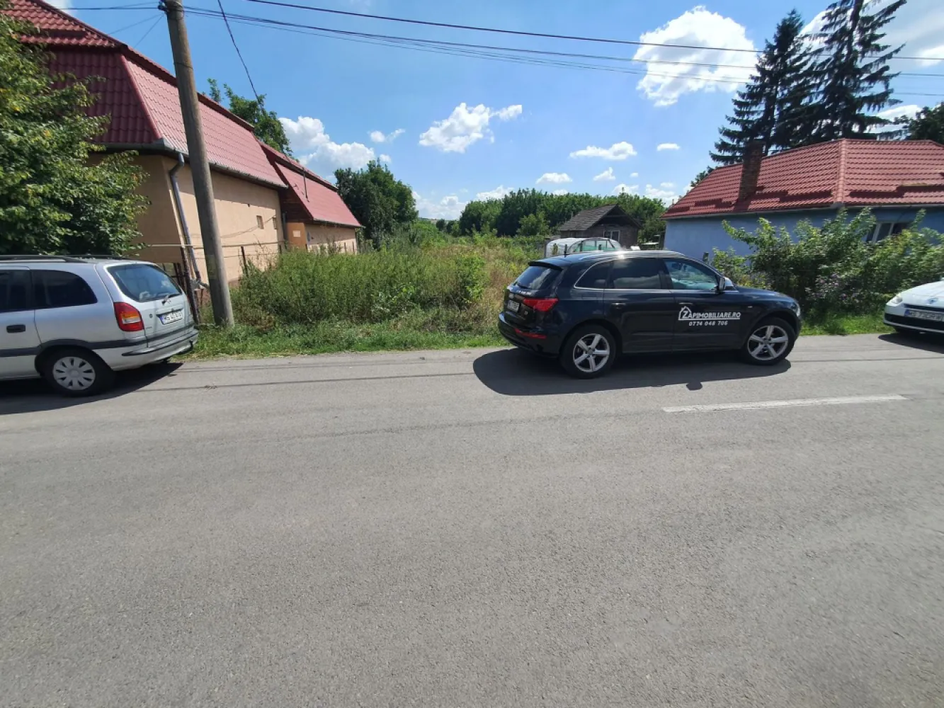 Teren zona Libertătii 831 mp - De vânzare 831 mp. de teren în Târgu Mures zona Libertătii strada Căminului cu deschidere la drum de 15 m ,preț. 99.000 euro Dacă vă place această ofertă - sau pentru alte informații sunați la numărul de contact din anunț! 0774048706 Bogdan
Compania Zap Imobiliare vă pune la dispoziție toate informațiile, actele și documentele necesare alături de asistență și consiliere permanentă până la finalizarea achiziției imobiliare. Ne dorim să îți oferim cea mai plăcută experiență.
