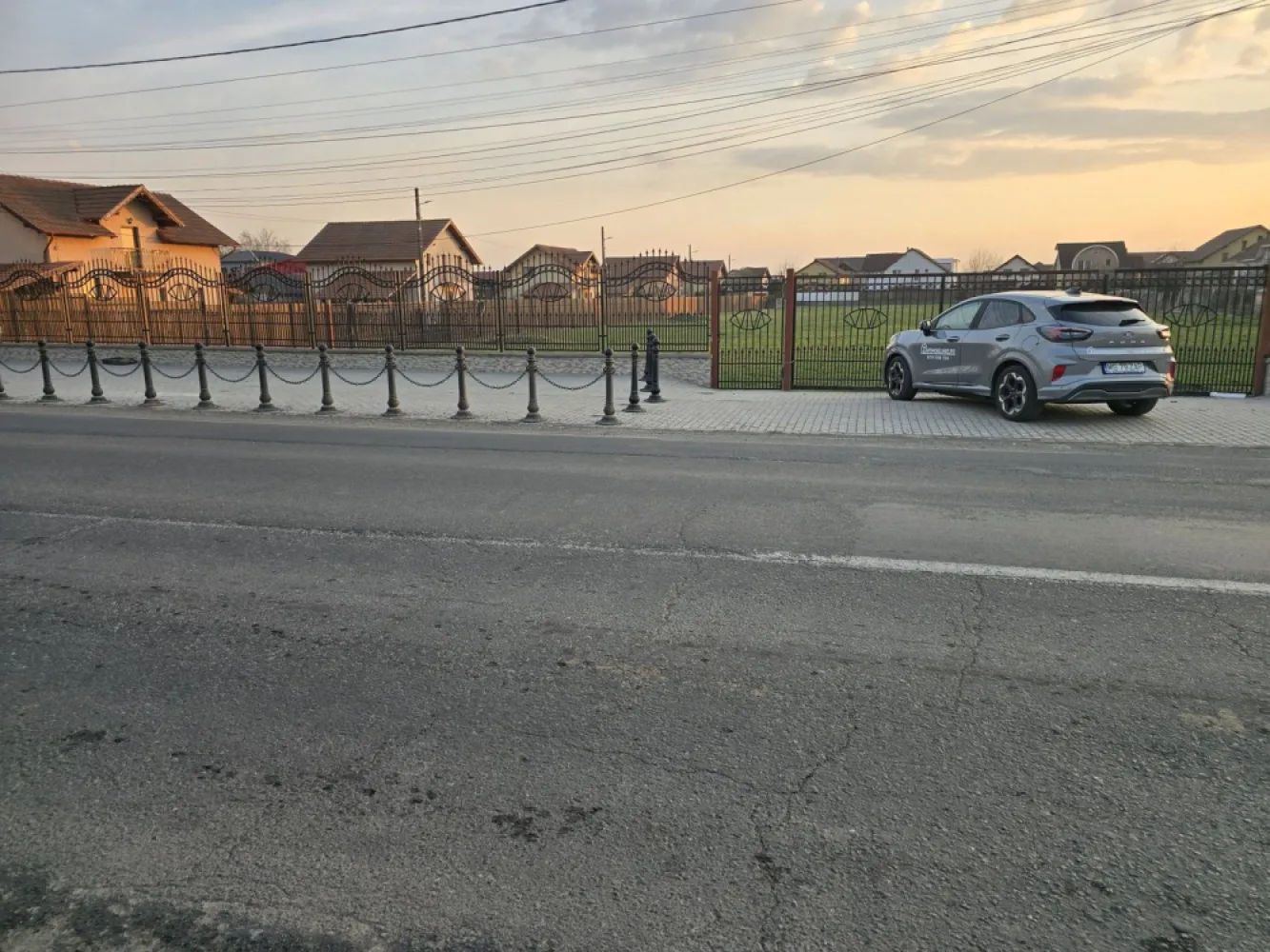 Teren 6.130 mp. deschidere la 2 drumuri 110 euro mp - De vânzare 6.130 mp. de teren intravilan în Sâncraiu de Mures, cu deschidere la 2 drumuri, .
Terenul se vinde la pretul de 680.000 euro negociabil.
Contact 0774048706 Bogdan
Dacă vă place această ofertă - sau pentru alte informații sunați la numărul de contact din anunț! 0774048706 Bogdan
Compania Zap Imobiliare vă pune la dispoziție toate informațiile, actele și documentele necesare alături de asistență și consiliere permanentă până la finalizarea achiziției imobiliare. Ne dorim să îți oferim cea mai plăcută experiență.