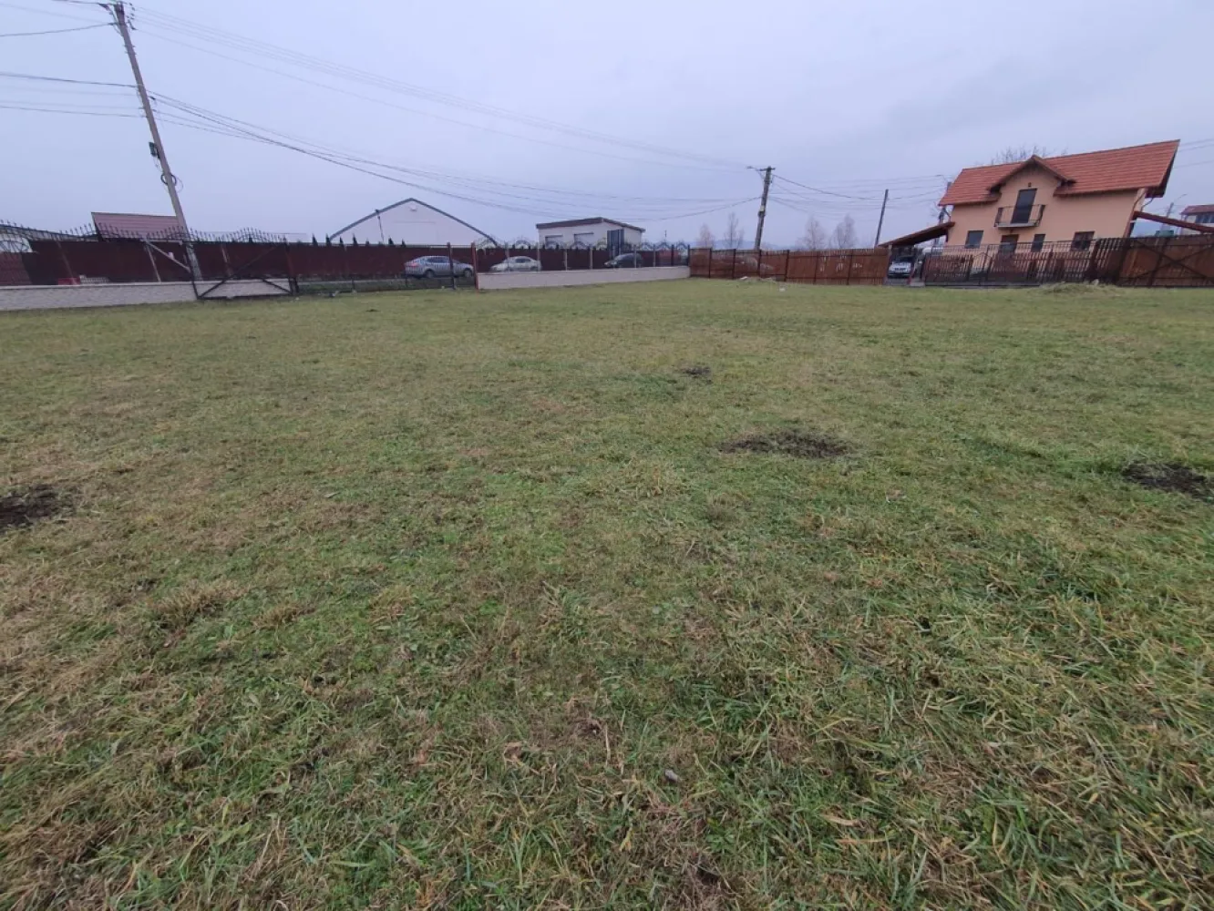 Teren 6.130 mp. deschidere la 2 drumuri 110 euro mp