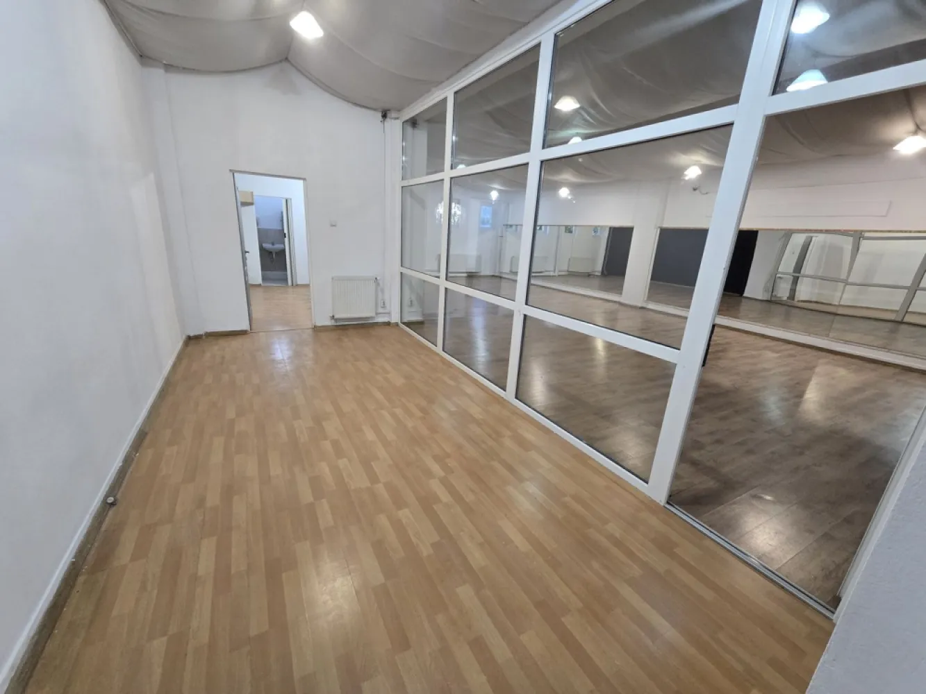 Sală de fitness birou,depozit,hale,104mp,23mp,35mp,1.000 mp.