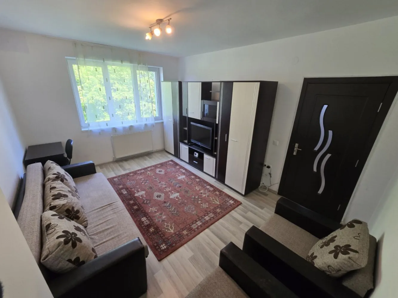 Apartament 2 camere,48 mp, semicentral