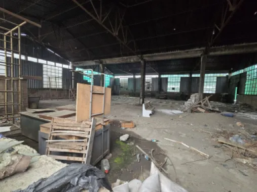 Hală + birouri suprafața totală 800 mp