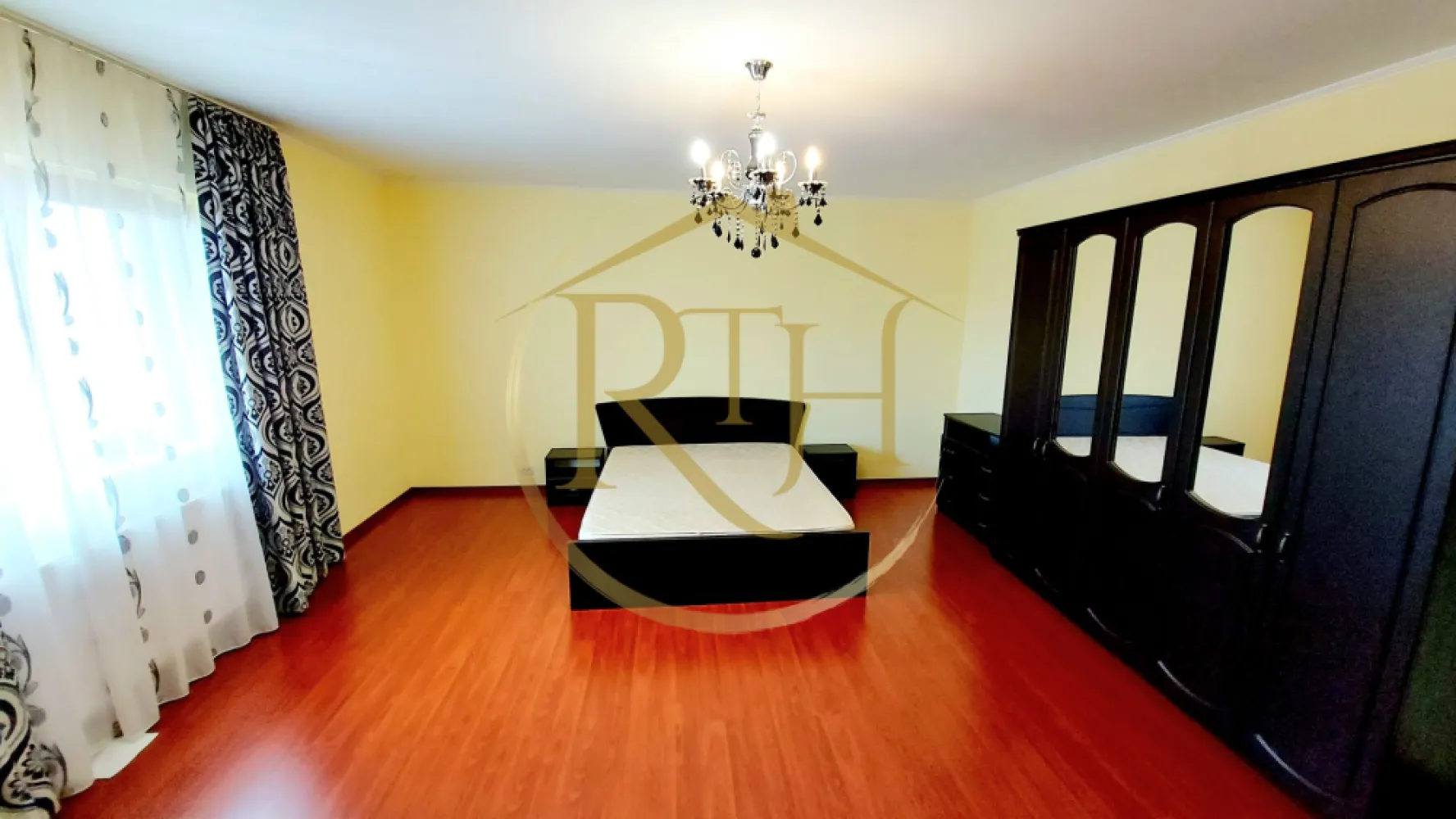 Oferim spre inchiriere casa-duplex,4 camere,Dumbravita aproape de Lidl