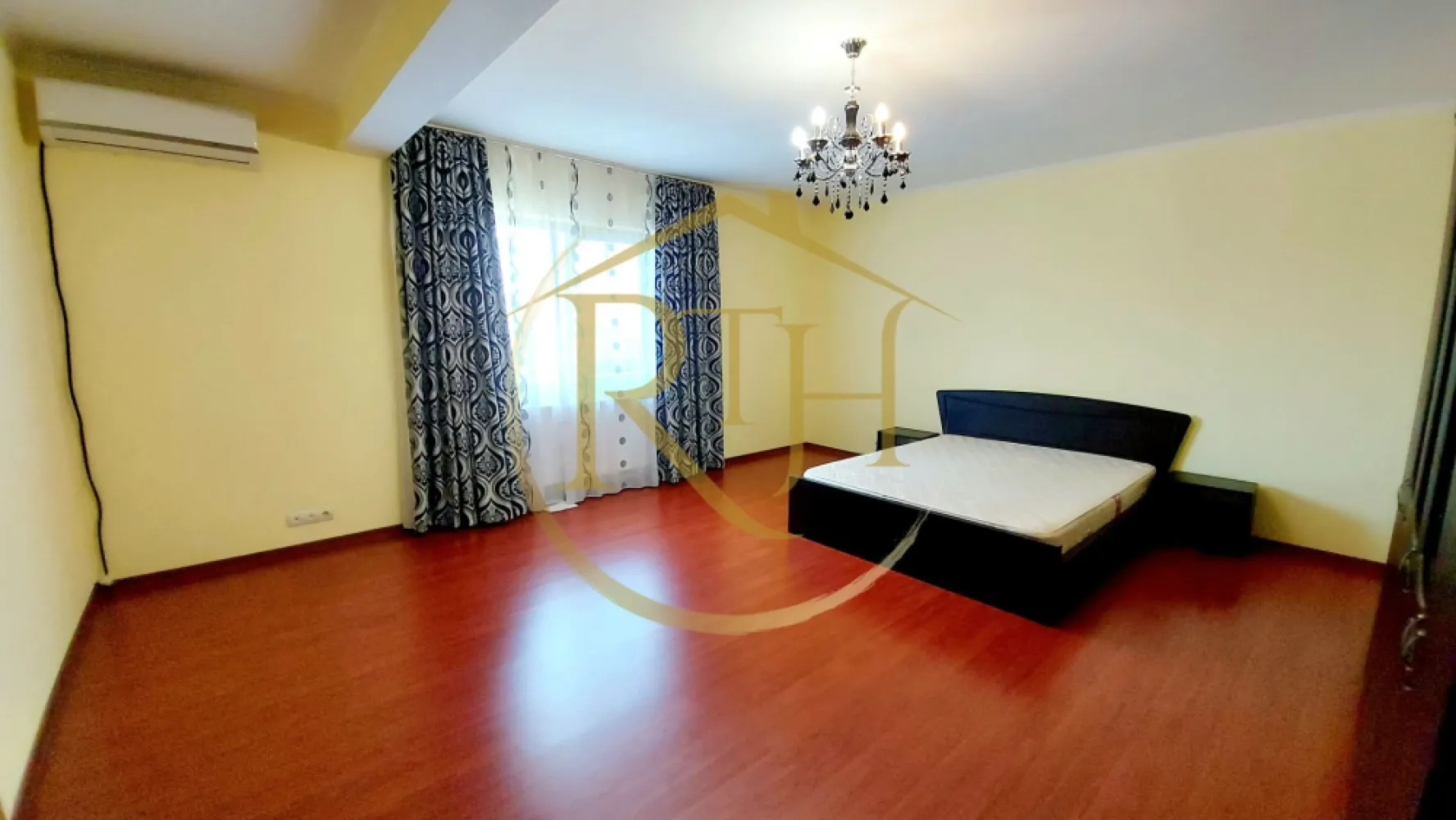 Oferim spre inchiriere casa-duplex,4 camere,Dumbravita aproape de Lidl