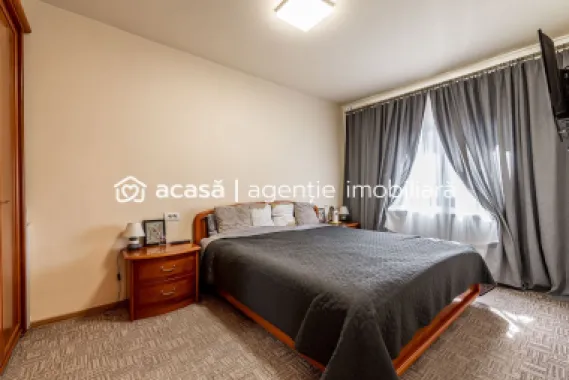 Apartament renovat cu 2 camere Micalaca etaj 3 Comision 0