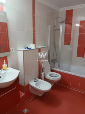Apartament 3 camere de închiriat – spațios, luminos, gata de mutat