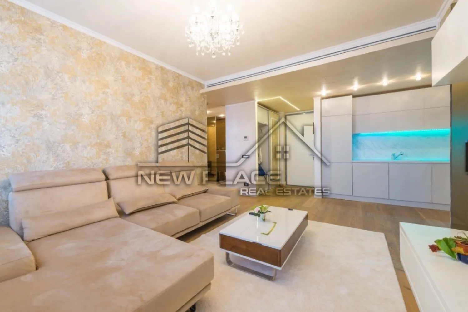 Cortina Residence | Apartament exclusivist | Terasa 20 mp | Lux - New Place Real Estate Company va propune sppre inchiriere un apartament deosebit, situat intr-un complex rezidential din zona Herastrau.

Apartament cu 2 camere in bloc nou Herastrau - Cortina Residence, complet mobilat si utilat nou, mobilat lux, suprafata utila 70 mp, decomandat, etajul 8.

Apartamentul dispune de un loc de parcare situat la subteranul imobilului.

Apartamentul este impartit in living, dormitor, dressing, bucatarie deschisa, baie si o terasa.

Atat apartamentul cat si spatiile comune ale intregului ansamblu beneficiaza de finisaje de calitate superioara de lux.

Cortina Residence este un ansamblu rezidential localizat in zona de Nord a Bucurestiului, in Sectorul 1, ce beneficiaza de proximitatea Parcului Herastrau dar si de accesul facil catre Soseaua Bucuresti Ploiesti/Centura/Aeroportul Otopeni sau catre centrul orasului facand legatura cu Strada Nicolae G. Caramfil, Strada Barbu Vacarescu, Calea Floreasca sau Bulevardul Aviatorilor.

Pentru mai multe detalii sau oferte similare, nu ezitati sa ne contactati.

Aceasta oferta apartine New Place Real Estate Company.