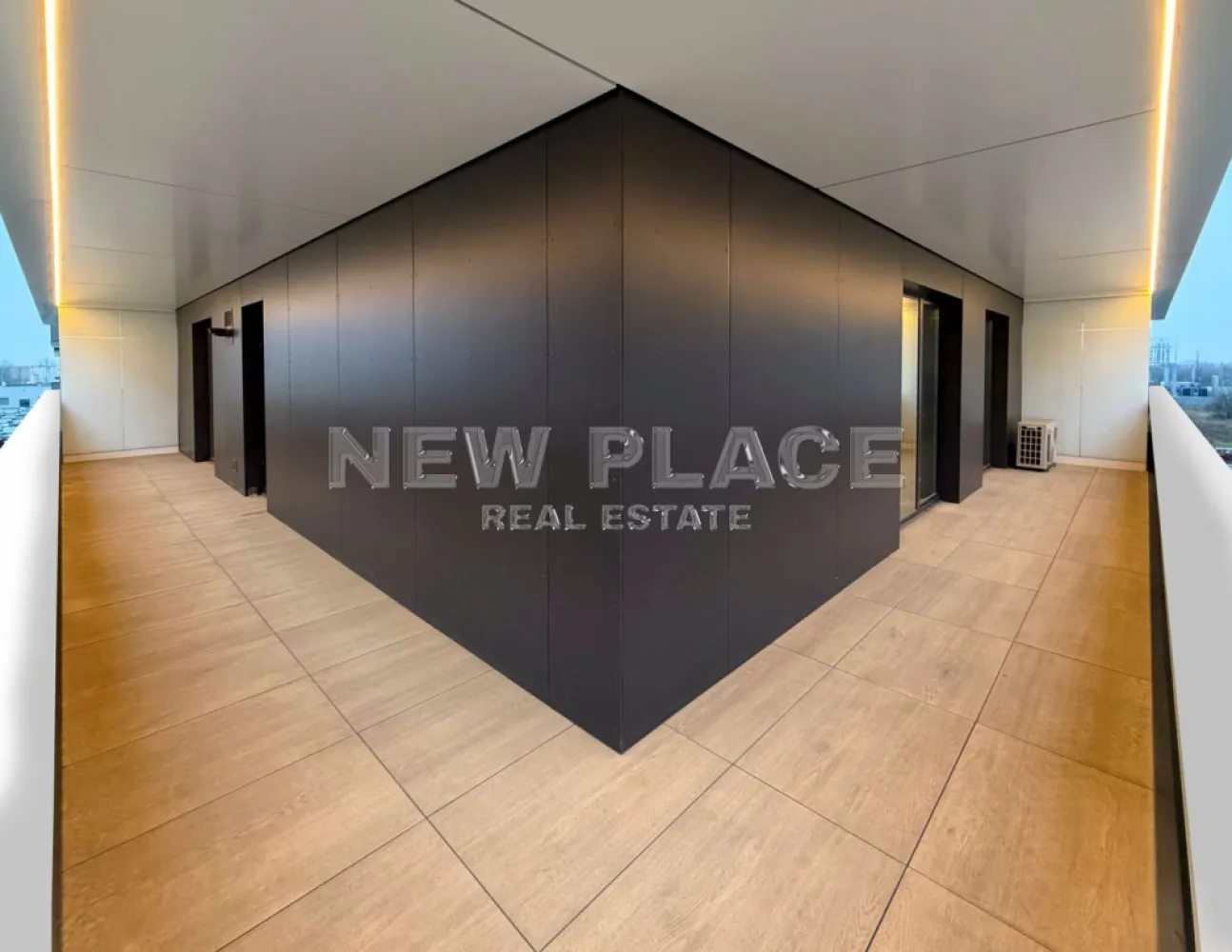 [VIDEO] CORTINA NORTH | Bucatarie inchisa | 1,100 Eur+TVA|Terasa 30 mp