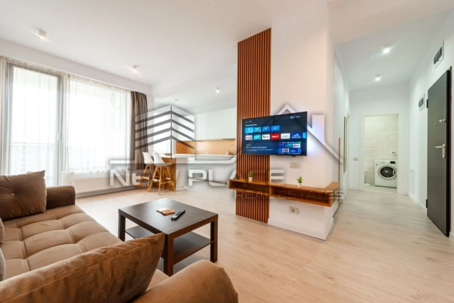 RESIDENCE 5 | Parcare subterana | Apartament exclusivist | View liber | Lux - New Place Real Estate Company va propune spre inchiriere un apartament intr-un ansamblu rezidential nou, in apropiere de rondul OMV - cu o arhitectura moderna si eleganta, cu finisaje de top si o calitate excelenta a constructiei.

Apartamentul se inchiriaza modern mobilat / utilat, are o suprafata construita de 74 mp si este compus din: living de 19.4 mp, bucatarie open space de 10.9 mp, hol de 6.9 mp, dormitor de 14.2 mp, baie de 4.6 mp si balcon de 5.9 mp.

Apartamentul dispunde de un loc de parcare situat la subteranul imobilului.

Ansamblul din care face parte apartamentul asigura garantia unei locuinte de calitate, de la brandurile alese pentru finisajele de interior pana la calitatea lucrarii, executate cu echipe de profesionisti.

- Placaj ceramic marca Marazzi
- Parchet laminat Tarkett sau Eger
- Usi de interior marca Pinum
- Obiecte sanitare brand Ideal Standard (sau similar)
- Centrala de bloc cu contorizare individuala, citire electronica
- Aer conditionat (instalatie si aparat)

Pentru mai multe detalii sau oferte similare, nu ezitati sa ne contactati.

Aceasta oferta apartine New Place Real Estate Company.