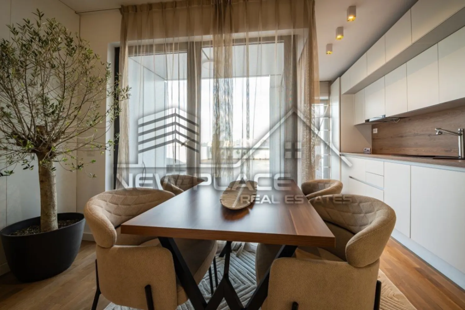 Apartament exclusivist | Terasa de 96 mp | Poze Reale | Lux
