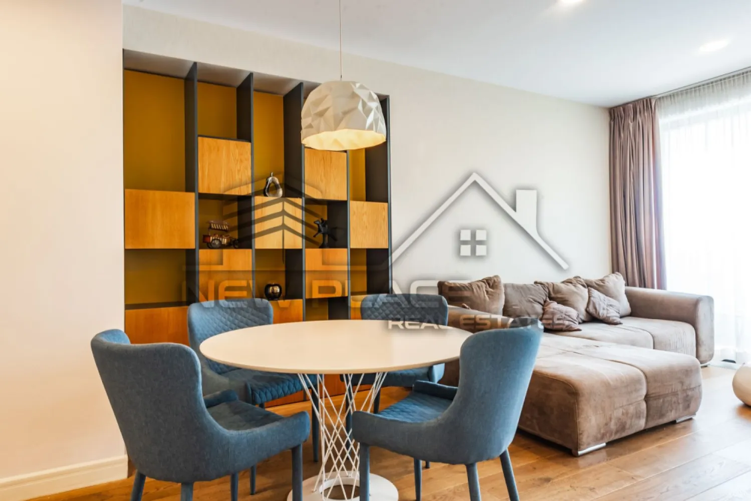 Cortina Residence | Exclusivitate | 950 Eur+TVA | Mobila Rovere | LUX