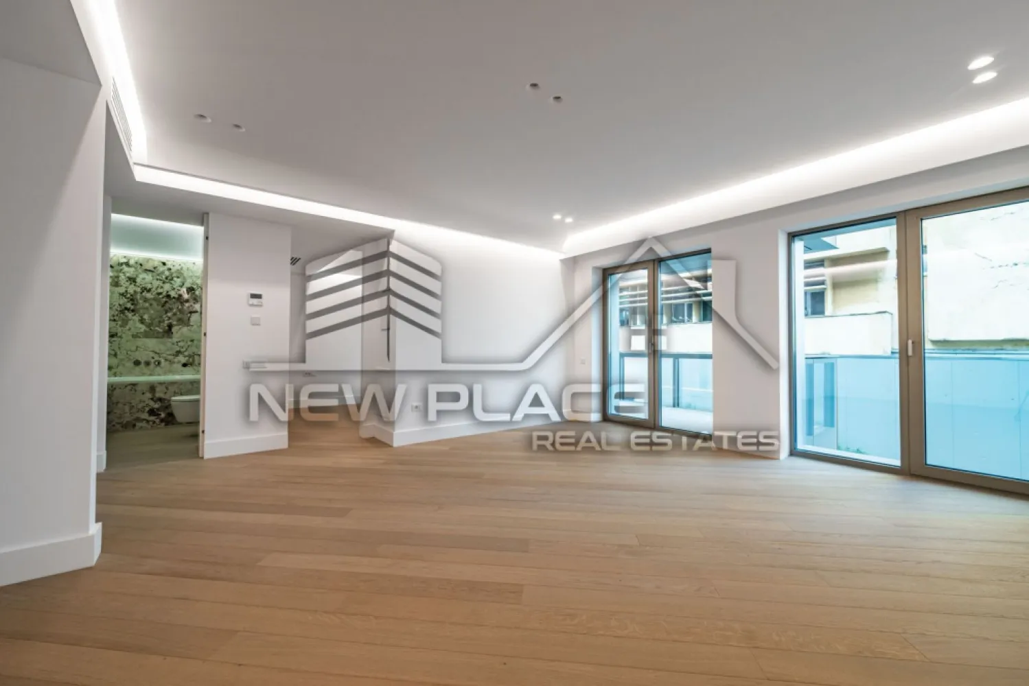 IANCU NICOLAE | Apt exclusivist | 241,800+TVA | Terasa de 13.1 | Lux - New Place Real Estate Company va propune spre vanzare un apartament exclusivist situat intr un complex rezidential premium, localizat in zona de Nord a capitalei - Iancu Nicolae.

Apartamentul este situat la Etajul 1, are o suprafata construita de 78.00 mp si o suprafata utila totala de 64.90 mp, fiind compus din: living cu bucatarie si dining de 32.60 mp, dormitor de 13.90 mp, o baie de 5.30 mp si un balcon de 13.10 mp.

Ansamblul rezidential din care face parte apartamentul propune un concept de locuire exclusivist caracterizat prin finisaje si dotari high-end adaptate trendurilor pietei imobiliare din marile capitale ale lumii.

Conceptul de modern living inseamna sa te bucuri cat mai mult de timpul tau liber. Iar acest lucru incepe acasa. Pentru aceasta viziune ansamblul ia in calcul fiecare parametru al unui stil de viata exclusivist, de la finisajele si dotarile high-end pana la locatie si arhitectura.

Finisaje și dotari
- Fatada ventilata cu placi ceramice Florim
- Tamplarie din aluminiu Schuco cu geam tripan
- Climatizare LG cu control individual a temperaturii
- Usi de acces cu sistem de siguranta
- Control acces cu sistem videointerfon
- Usi interioare tip Filomuro
- Parchet din lemn cu incalzire in pardoseala
- Placari ceramice Florim
- Obiecte sanitare Daniel Rubinetterie
- Incalzire centralizata cu contorizare individuala
- Parcare subterana pe 3 niveluri
- Gradini si spatii verzi

Pentru mai multe detalii sau oferte similare, nu ezitati sa ne contactati.

Aceasta oferta apartine New Place Real Estate Company.