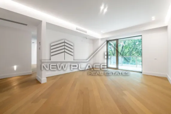 Logo NEW PLACE REAL ESTATES logo