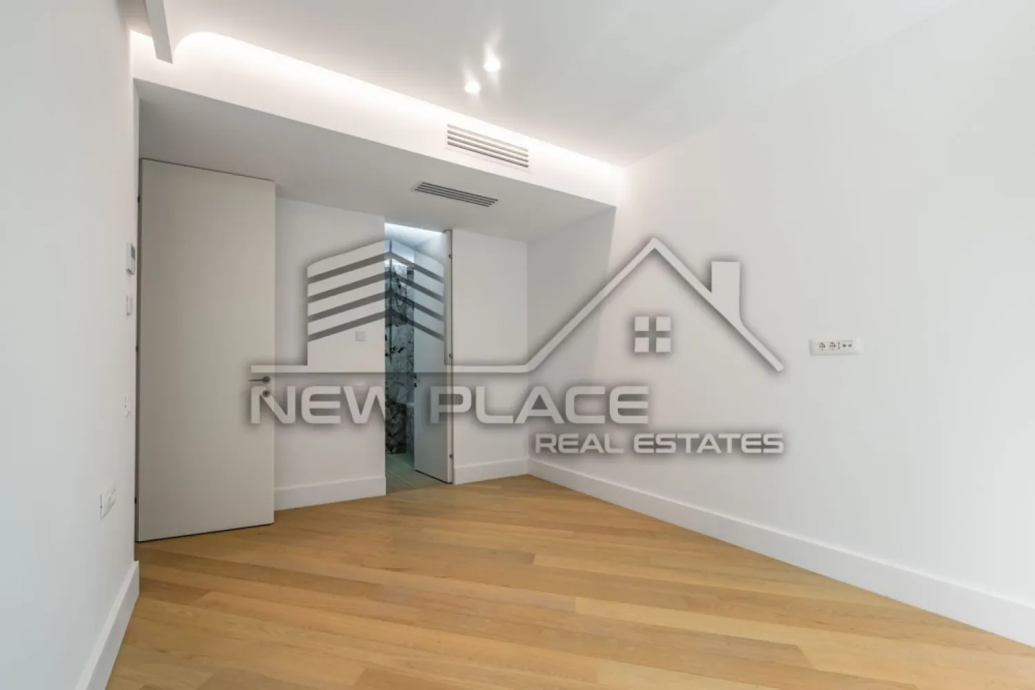 IANCU NICOLAE | Apt exclusivist | 296,360+TVA | Terasa 14.8 |Ultra Lux