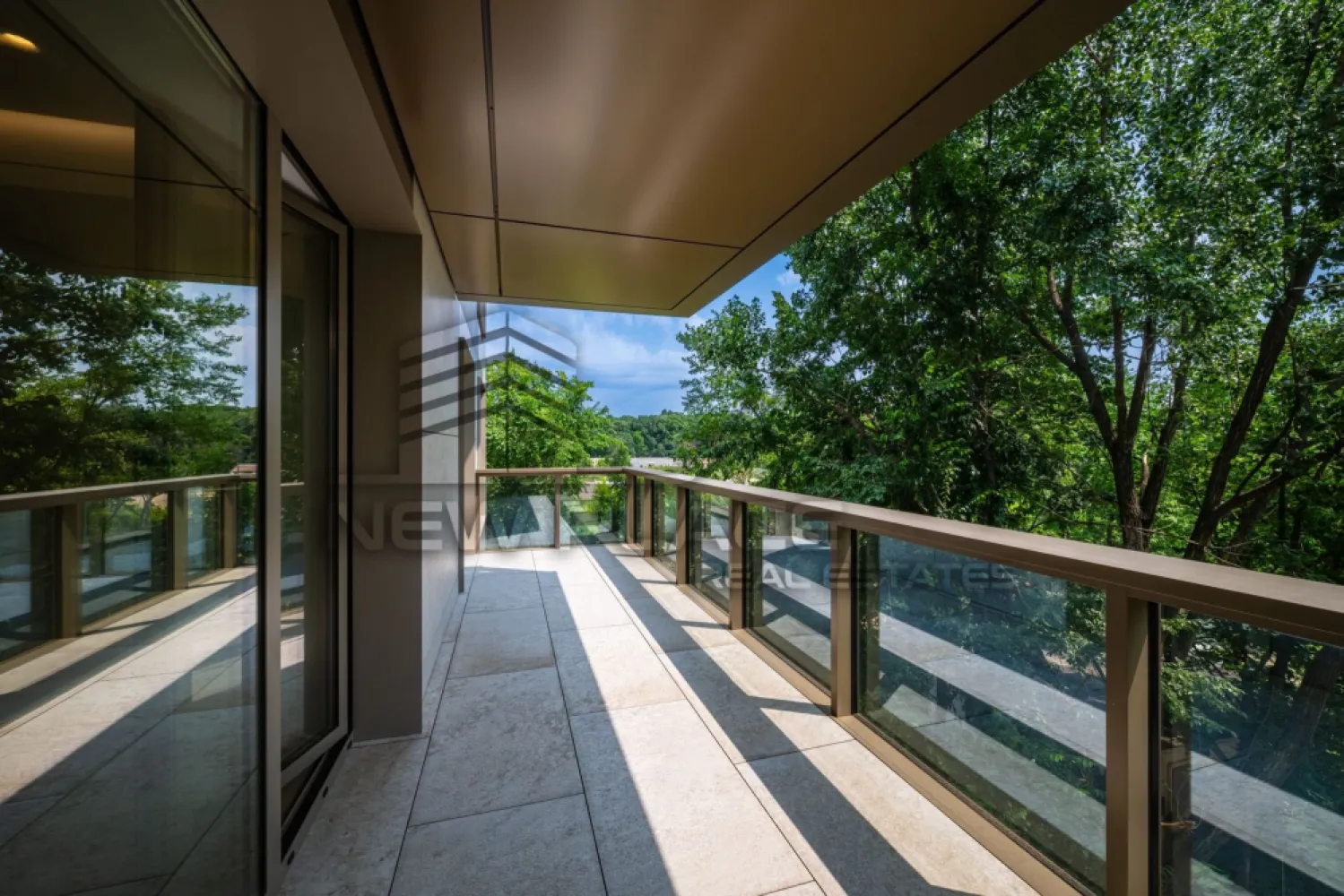 IANCU NICOLAE | Apt exclusivist | 296,360+TVA | Terasa 14.8 |Ultra Lux