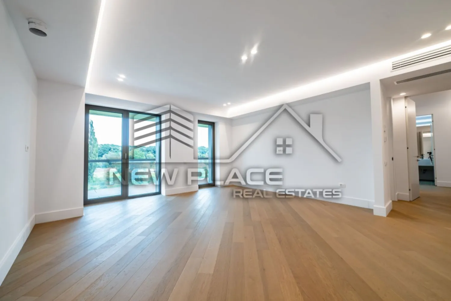 IANCU NICOLAE | Apt exclusivist | 378,510+TVA | Terasa 23.8 |Ultra Lux - New Place Real Estate Company va propune spre vanzare un apartament exclusivist situat intr un complex rezidential premium, localizat in zona de Nord a capitalei - Iancu Nicolae.

Apartamentul este situat la Etajul 3, are o suprafata construita de 122.10 mp si o suprafata utila totala de 103.10 mp, fiind compus din: living cu bucatarie si dining de 29.80 mp, dormitor matrimonial de 17.80 mp cu baie proprie de 3.70 mp, dormitor secundar de 13.40 mp, baie de serviciu de 6.00 mp, hol de 8.60 mp si o terasa de 23.80 mp.

Ansamblul rezidential din care face parte apartamentul propune un concept de locuire exclusivist caracterizat prin finisaje si dotari high-end adaptate trendurilor pietei imobiliare din marile capitale ale lumii.

Conceptul de modern living inseamna sa te bucuri cat mai mult de timpul tau liber. Iar acest lucru incepe acasa. Pentru aceasta viziune ansamblul ia in calcul fiecare parametru al unui stil de viata exclusivist, de la finisajele si dotarile high-end pana la locatie si arhitectura.

Finisaje și dotari
- Fatada ventilata cu placi ceramice Florim
- Tamplarie din aluminiu Schuco cu geam tripan
- Climatizare LG cu control individual a temperaturii
- Usi de acces cu sistem de siguranta
- Control acces cu sistem videointerfon
- Usi interioare tip Filomuro
- Parchet din lemn cu incalzire in pardoseala
- Placari ceramice Florim
- Obiecte sanitare Daniel Rubinetterie
- Incalzire centralizata cu contorizare individuala
- Parcare subterana pe 3 niveluri
- Gradini si spatii verzi

Pentru mai multe detalii sau oferte similare, nu ezitati sa ne contactati.

Aceasta oferta apartine New Place Real Estate Company.