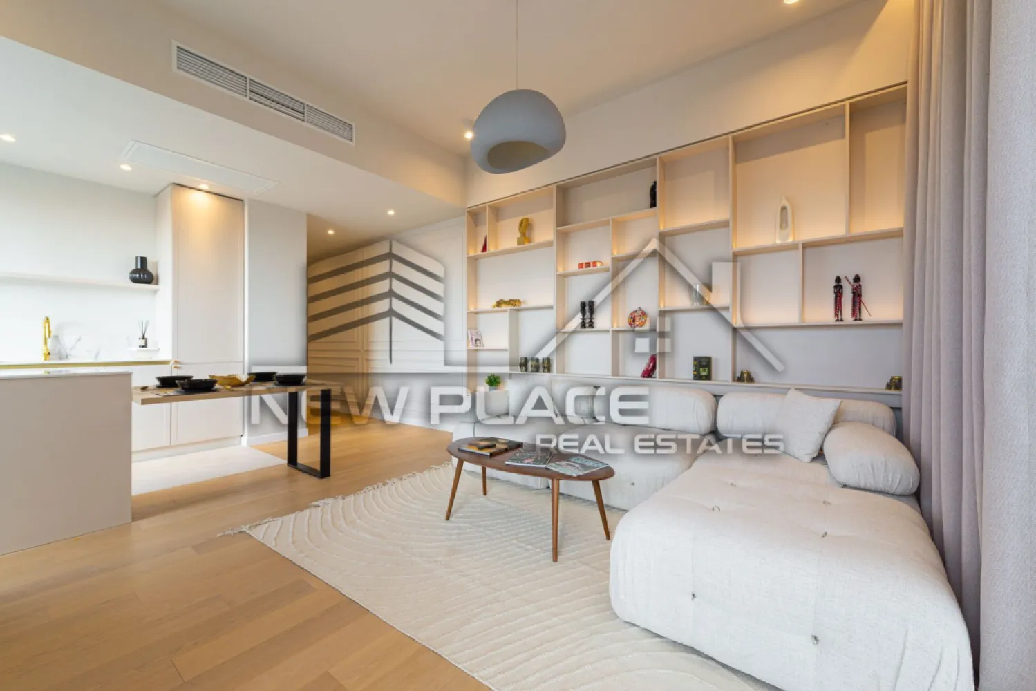 One Verdi Park | Apartament unicat | 450,000+TVA | View liber | Lux - New Place Real Estate Company va propune spre vanzare un apartament deosebit, situat intr-un imobil rezidential din zona Floreasca - One Verdi Park.

Apartamentul este situat la Etajul 9, are o suprafata utila totala de 87.00 mp si este compus din: living de 20.20 mp, bucatarie open space de 6.20 mp, un dormitor matrimonial de 16.00 mp, cu o baie proprie de 4.50 mp, un dormitor secundar de 12.00 mp, o baie de serviciu de 4.50 mp, un hol de 15,60 mp si balcon de 8.00 mp.

Separat se poate achizitiona si un loc de parcare disponibil in parcarea subterana a Ansamblului la pretul de 25,000 Eur + TVA.

Amplasat in partea de Nord a Bucurestiului, la doar cativa pasi distanta fata de parcul cu acelasi nume, One Verdi Park este format din doua dintre cele mai inalte turnuri rezidentiale din Bucuresti, ce au o vedere panoramica atat asupra Lacului Tei, cat si asupra Lacului Floreasca.

Atat apartamentul cat si spatiile comune ale intregului imobil beneficiaza de finisaje de calitate superioara de lux.

Pentru mai multe detalii, nu ezitati sa ne contactati.

Aceasta oferta apartine New Place Real Estate Company.