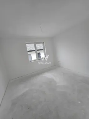 Casă individuală P+E+Pod, 205 mp utili, Curte 380 mp, Pompă de căldura