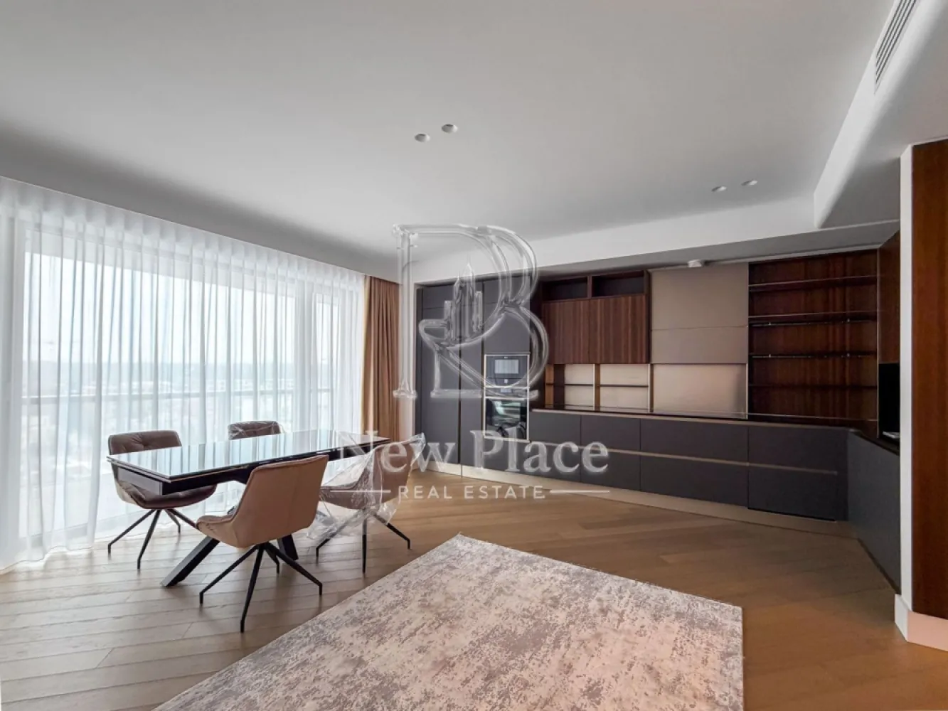 CORTINA 126 | Apartament exclusivist | Terasa 25 mp | ULTRA LUX - New Place Real Estate Company va propune spre vanzare un apartament exclusivist situat in Ansamblul residential CORTINA 126, un complex rezidential premium, localizat in zona de Nord a capitalei - Iancu Nicolae.

Apartamentul este situat la Etajul 7, are o suprafata utila totala de 127.00 mp, fiind compus din: living cu dinning si bucatarie open space de 46.90 mp - bucataria fiind complet mobilata, un dormitor matrimonial cu zona de dressing de 23.70 mp si o baie proprie de 4.60 mp, un dormitor secundar de 16.40 mp, baie de serviciu de 4.00 mp, 2 holuri de 2.80 mp respectiv 3.00 mp si o terasa de 25.40 mp.

Separat se poate achizitiona un loc de parcare la pretul de 25,000 Eur + TVA la Subsol -1 sau 18,000 Eur + TVA la Subsol -2.

CORTINA 126 este un Ansamblu rezidential care propune un concept de locuire exclusivist caracterizat prin finisaje si dotari high-end adaptate trendurilor pietei imobiliare din marile capitale ale lumii.

Conceptul de modern living inseamna sa te bucuri cat mai mult de timpul tau liber. Iar acest lucru incepe acasa. Pentru aceasta viziune Ansamblul Cortina 126 ia in calcul fiecare parametru al unui stil de viata exclusivist, de la finisajele si dotarile high-end pana la locatie si arhitectura.

Finisaje și dotări
- Fatada ventilata cu placi ceramice Florim
- Tamplarie din aluminiu Schuco cu geam tripan
- Climatizare LG cu control individual a temperaturii
- Usi de acces cu sistem de siguranta
- Control acces cu sistem videointerfon
- Usi interioare tip Filomuro
- Parchet din lemn cu incalzire in pardoseala
- Placari ceramice Florim
- Obiecte sanitare Daniel Rubinetterie
- Incalzire centralizata cu contorizare individuala
- Parcare subterana pe 3 niveluri
- Gradini si spatii verzi

Pentru mai multe detalii sau oferte similare, nu ezitati sa ne contactati.

Aceasta oferta apartine New Place Real Estate Company.