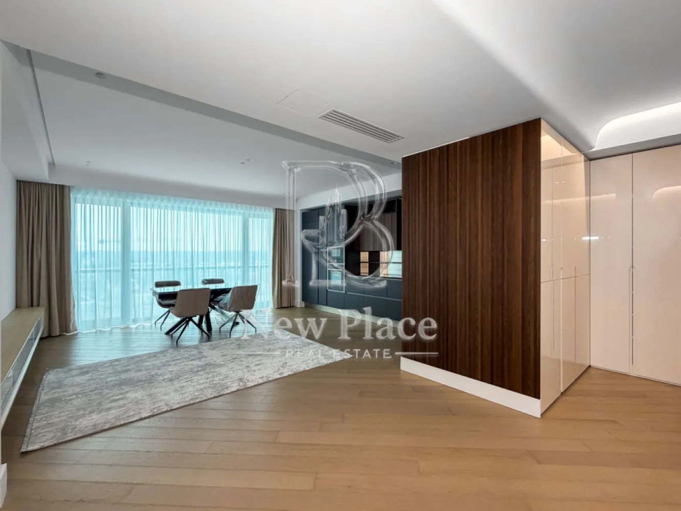 CORTINA 126 | Apartament exclusivist | Terasa 25 mp | ULTRA LUX - New Place Real Estate Company va propune spre vanzare un apartament exclusivist situat in Ansamblul residential CORTINA 126, un complex rezidential premium, localizat in zona de Nord a capitalei - Iancu Nicolae.

Apartamentul este situat la Etajul 7, are o suprafata utila totala de 127.00 mp, fiind compus din: living cu dinning si bucatarie open space de 46.90 mp - bucataria fiind complet mobilata, un dormitor matrimonial cu zona de dressing de 23.70 mp si o baie proprie de 4.60 mp, un dormitor secundar de 16.40 mp, baie de serviciu de 4.00 mp, 2 holuri de 2.80 mp respectiv 3.00 mp si o terasa de 25.40 mp.

Separat se poate achizitiona un loc de parcare la pretul de 25,000 Eur + TVA la Subsol -1 sau 18,000 Eur + TVA la Subsol -2.

CORTINA 126 este un Ansamblu rezidential care propune un concept de locuire exclusivist caracterizat prin finisaje si dotari high-end adaptate trendurilor pietei imobiliare din marile capitale ale lumii.

Conceptul de modern living inseamna sa te bucuri cat mai mult de timpul tau liber. Iar acest lucru incepe acasa. Pentru aceasta viziune Ansamblul Cortina 126 ia in calcul fiecare parametru al unui stil de viata exclusivist, de la finisajele si dotarile high-end pana la locatie si arhitectura.

Finisaje și dotări
- Fatada ventilata cu placi ceramice Florim
- Tamplarie din aluminiu Schuco cu geam tripan
- Climatizare LG cu control individual a temperaturii
- Usi de acces cu sistem de siguranta
- Control acces cu sistem videointerfon
- Usi interioare tip Filomuro
- Parchet din lemn cu incalzire in pardoseala
- Placari ceramice Florim
- Obiecte sanitare Daniel Rubinetterie
- Incalzire centralizata cu contorizare individuala
- Parcare subterana pe 3 niveluri
- Gradini si spatii verzi

Pentru mai multe detalii sau oferte similare, nu ezitati sa ne contactati.

Aceasta oferta apartine New Place Real Estate Company.