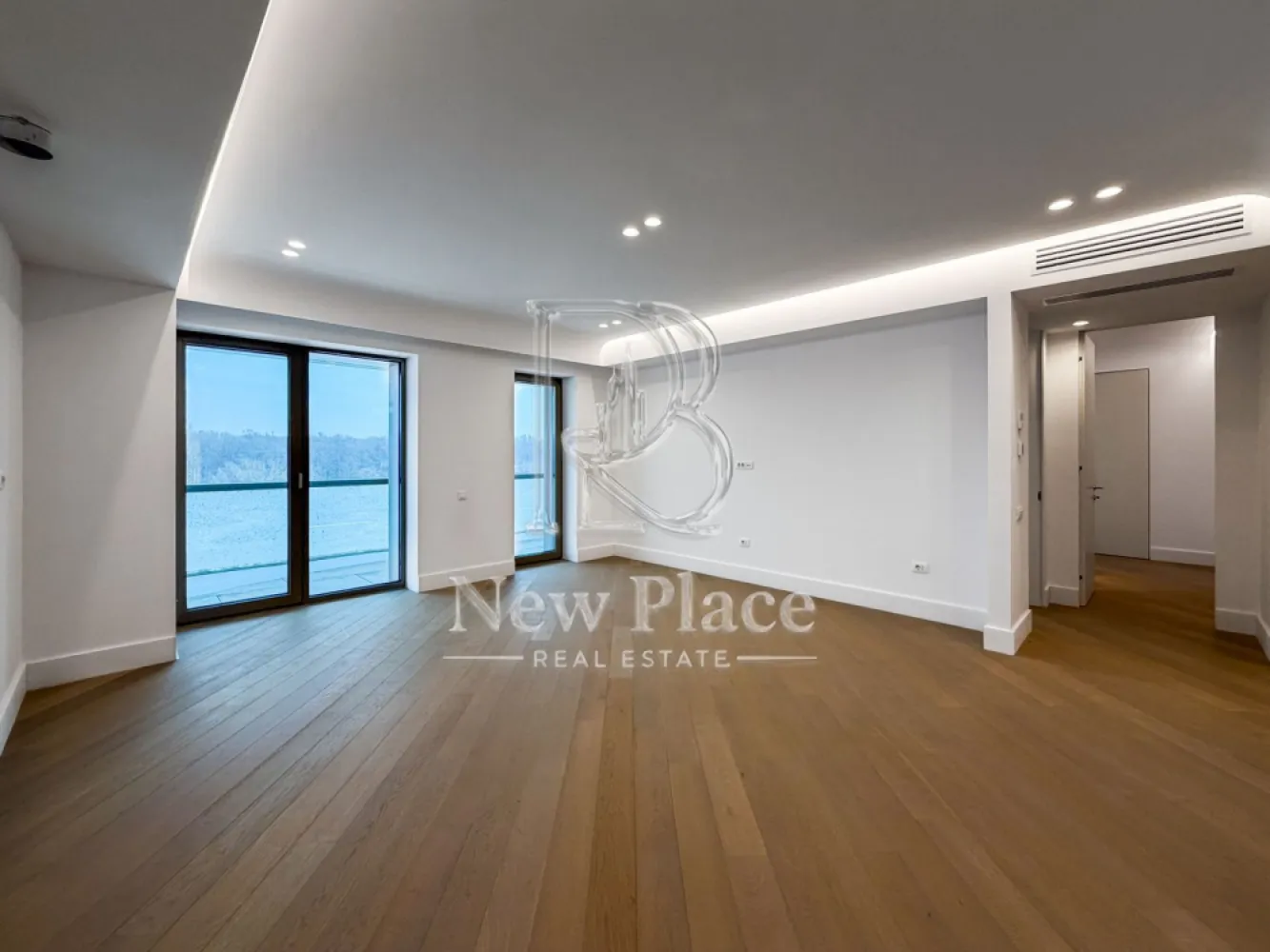 [VIDEO] CORTINA 126 | Apartament exclusivist | Terasa 24 mp | View liber | LUX - ✅Pentru o perspectiva mai buna asupra Apartamentului, va invitam sa vizionati Video-ul de prezentare✅

New Place Real Estate Company va propune spre vanzare un apartament exclusivist situat in Ansamblul residential CORTINA 126, un complex rezidential premium, localizat in zona de Nord a capitalei - Iancu Nicolae.

Apartamentul este situat la Etajul 5, are o suprafata utila totala de 103.01 mp, fiind compus din: living cu dinning si bucatarie open space de 29.80 mp, un dormitor matrimonial de 17.80 mp si o baie proprie de 3.70 mp, un dormitor secundar de 13.40 mp, baie de serviciu de 6.00 mp, hol de 8.60 mp si o terasa de 23.80 mp.

CORTINA 126 este un Ansamblu rezidential care propune un concept de locuire exclusivist caracterizat prin finisaje si dotari high-end adaptate trendurilor pietei imobiliare din marile capitale ale lumii.

Conceptul de modern living inseamna sa te bucuri cat mai mult de timpul tau liber. Iar acest lucru incepe acasa. Pentru aceasta viziune Ansamblul Cortina 126 ia in calcul fiecare parametru al unui stil de viata exclusivist, de la finisajele si dotarile high-end pana la locatie si arhitectura.

Finisaje și dotări
- Fatada ventilata cu placi ceramice Florim
- Tamplarie din aluminiu Schuco cu geam tripan
- Climatizare LG cu control individual a temperaturii
- Usi de acces cu sistem de siguranta
- Control acces cu sistem videointerfon
- Usi interioare tip Filomuro
- Parchet din lemn cu incalzire in pardoseala
- Placari ceramice Florim
- Obiecte sanitare Daniel Rubinetterie
- Incalzire centralizata cu contorizare individuala
- Parcare subterana pe 3 niveluri
- Gradini si spatii verzi

Apartamentul se vinde nemobilat.

Pentru mai multe detalii sau oferte similare, nu ezitati sa ne contactati.

Aceasta oferta apartine New Place Real Estate Company.