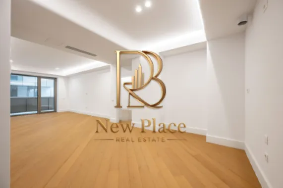 CORTINA 126 | Ultra Lux | Exclusivitate | 2,500 Eur/mpc | Terasa de 13 mp