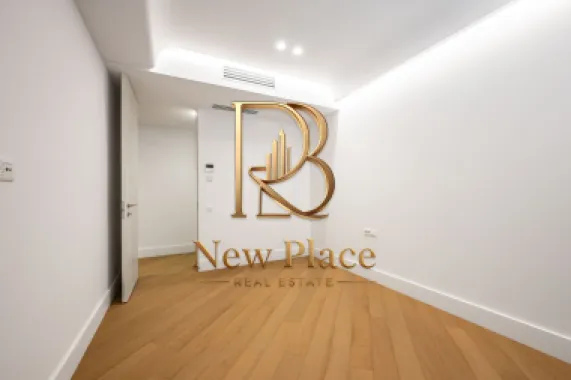 CORTINA 126 | Ultra Lux | Exclusivitate | 2,500 Eur/mpc | Terasa de 13 mp