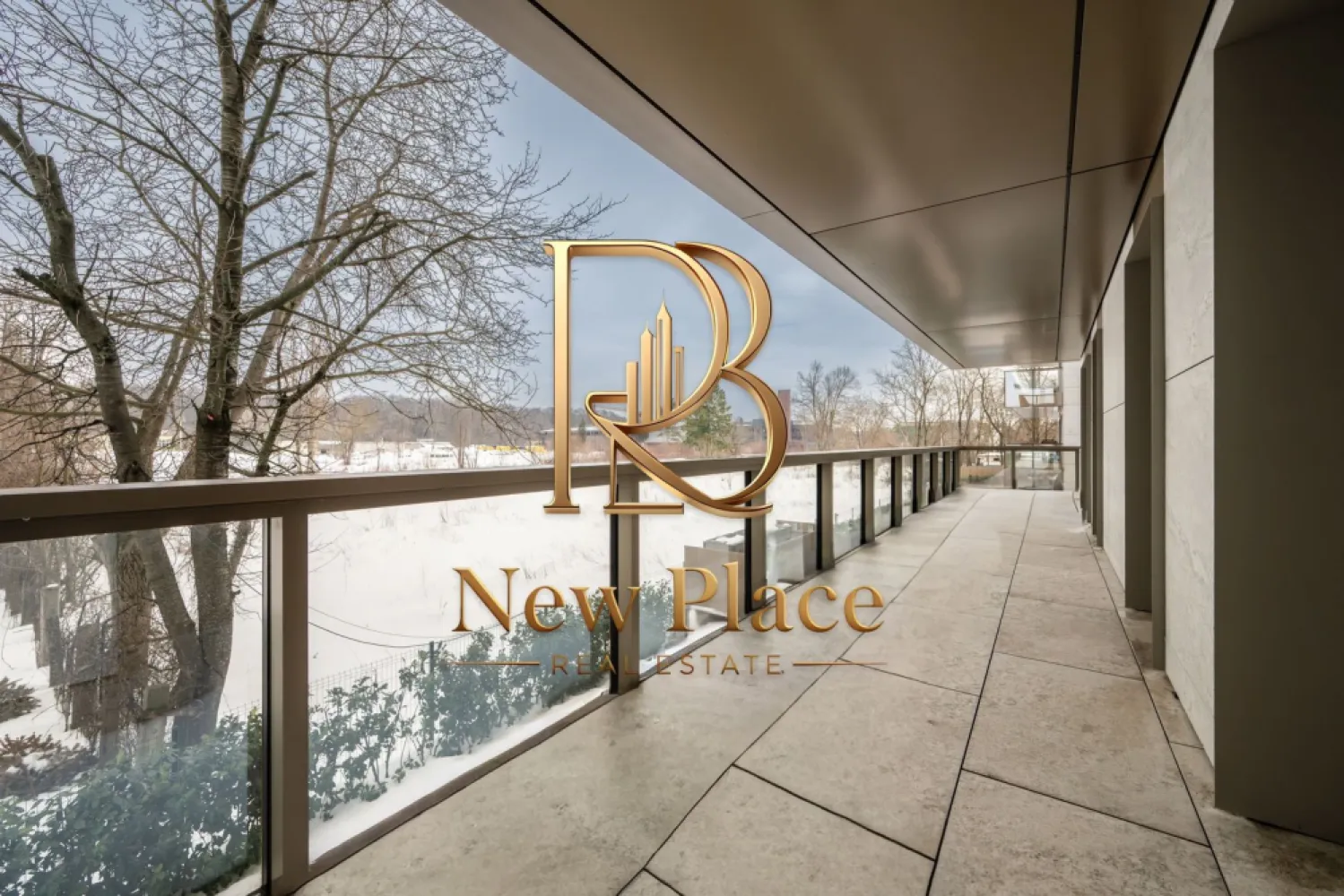 IANCU NICOLAE | Ultra Lux | Oportunitate | 2,500 Eur/mpc | Terasa de 23.5 mp - New Place Real Estate Company va propune spre vanzare un apartament exclusivist situat intr un complex rezidential premium, localizat in zona de Nord a capitalei - Erou Iancu Nicolae.

Apartamentul este situat la Etajul 1, are o suprafata construita de 122.40 mp si o suprafata utila totala de 103.10 mp, fiind compus din: living cu bucatarie si dining de 29.60 mp, dormitor matrimonial de 17.90 mp cu baie proprie de 3.70 mp, dormitor secundar de 13.50 mp, baie de serviciu de 6.20 mp, un hol de 8.70 mp si o terasa de 23.50 mp.

Ansamblul rezidential din care face parte apartamentul propune un concept de locuire exclusivist caracterizat prin finisaje si dotari high-end adaptate trendurilor pietei imobiliare din marile capitale ale lumii.

Conceptul de modern living inseamna sa te bucuri cat mai mult de timpul tau liber. Iar acest lucru incepe acasa. Pentru aceasta viziune ansamblul ia in calcul fiecare parametru al unui stil de viata exclusivist, de la finisajele si dotarile high-end pana la locatie si arhitectura.

Finisaje și dotari
- Fatada ventilata cu placi ceramice Florim
- Tamplarie din aluminiu Schuco cu geam tripan
- Climatizare LG cu control individual a temperaturii
- Usi de acces cu sistem de siguranta
- Control acces cu sistem videointerfon
- Usi interioare tip Filomuro
- Parchet din lemn cu incalzire in pardoseala
- Placari ceramice Florim
- Obiecte sanitare Daniel Rubinetterie
- Incalzire centralizata cu contorizare individuala
- Parcare subterana pe 3 niveluri
- Gradini si spatii verzi

Pentru mai multe detalii sau oferte similare, nu ezitati sa ne contactati.

Aceasta oferta apartine New Place Real Estate Company.