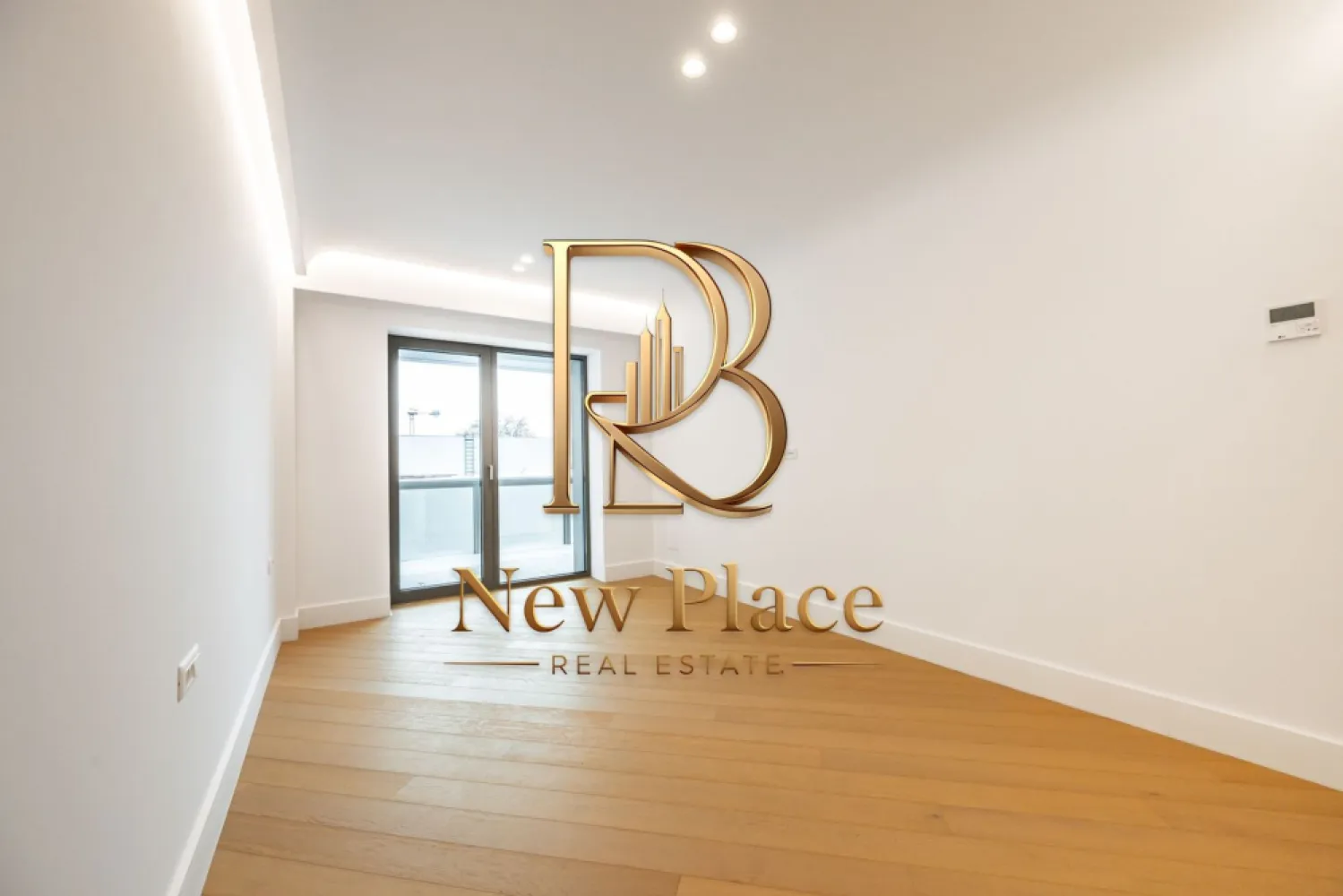 IANCU NICOLAE | 2,500 Eur/mpc | Ultra Lux | Terasa de 25.3 mp