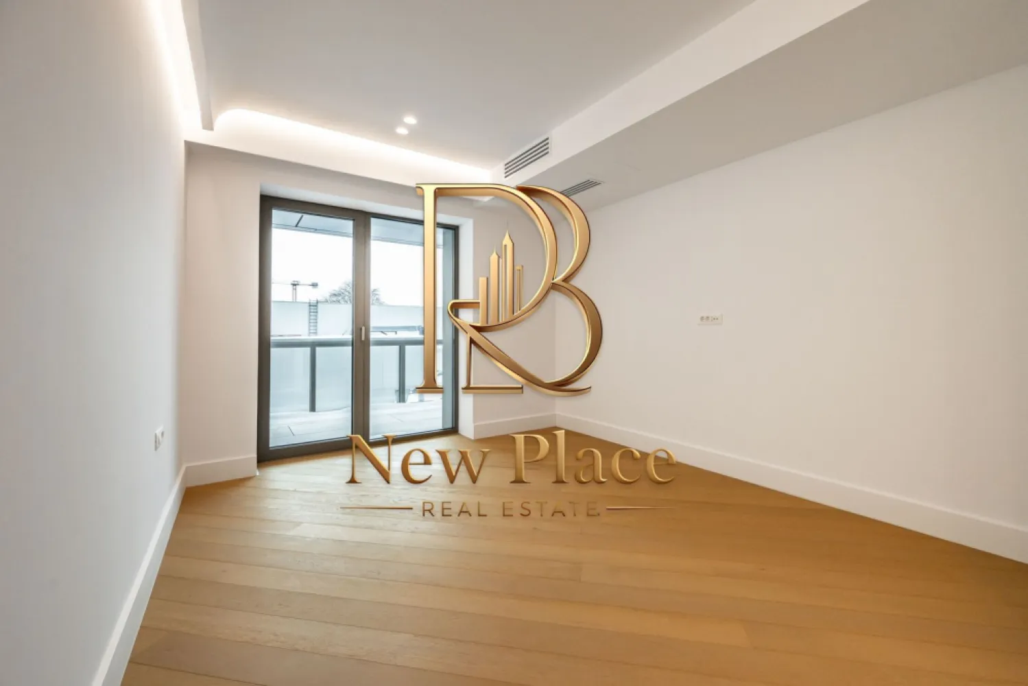 IANCU NICOLAE | 2,500 Eur/mpc | Ultra Lux | Terasa de 25.3 mp