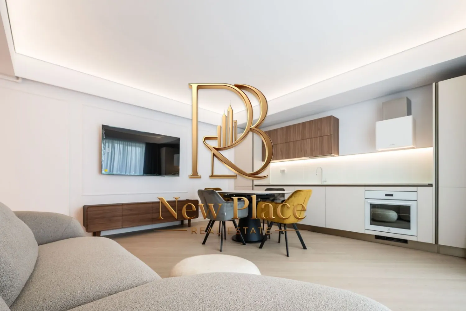[VIDEO] CORTINA NORTH | 1,150 Eur + TVA | Mobila Rovere | View liber | LUX - ✅Pentru o perspectiva mai buna asupra Apartamentului, va invitam sa vizionati Video-ul de prezentare✅

New Place Real Estate Company va propune spre inchiriere un apartament situat intr-un complex rezidential exclusivist din zona Aviatiei-Pipera si anume CORTINA NORTH. Cu o amplasare de exceptie in Nordul capitalei, acest ansamblu este unul grandios, cu caracteristici unice imbinate pentru un stil de viata complet, confortabil si activ!

Apartamentul este situat la Etajul 3, are o suprafata construita de 96.33 mp si suprafata utila totala de 78.10 mp, fiind compus din living cu bucatarie opne space de 23,70 mp, un dormitor matrimonial de 15,90 mp cu baie proprie de 4,90 mp, un al doilea dormitor de 15,00 mp - care se poate mobila la cererea viitorului chirias, baie de serviciu de 4,20 mp, hol de 5,80 mp si un balcon de 8,60 mp.

Apartamentul dispune de un loc de parcare situat la subteranul imobilului.

Ansamblul Cortina North completeaza stilul de viata activ, sanatos si securizat cu o gama variata de facilitati: centru fitness, bazin de inot, peste 1,5 km pista de alergare, calitatea aerului data de peste 10,000 mp de spatii verzi, galerii comerciale dedicate, parcari private subterane si supraterane si acces controlat.

FINISAJE:
- Fatada ventilata;
- Tamplarie PVC Schuco cu geam tripan termoizolant;
- Ceramica Porcelanosa;
- Obiecte sanitare Daniel Rubinetterie;
- Parchet calitate superioara;
- Usi de intrare securizate Pinum;
- Usi interioare Filomuro.

DOTARI:
- Centrala termica Ariston individuala cu gaz;
- Aer conditionat tip multisplit;
- Videointerfon;
- Utilitati „ready to use” (racorduri individuale la gaze, curent electric, apa curenta);
- Aparatura electrica si cablaje pregatite pentru conexiunea TV si internet;
- Ascensoare – Cate doua pe fiecare tronson.

Pentru mai multe detalii sau oferte similare, nu ezitati sa ne contactati.

Aceasta oferta apartine New Place Real Estate Company.
