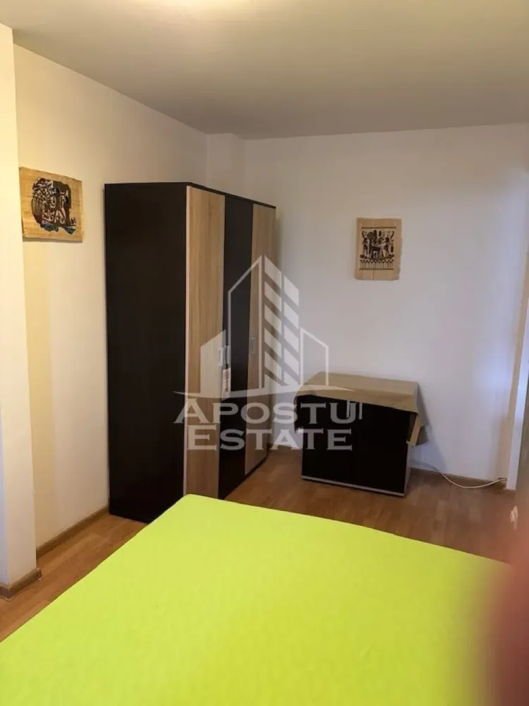 Apartament cu 2 camere,centrala proprie, zona Sagului - APOSTU ESTATE va ofera spre inchiriere un apartament cu 2 camere, aflat la etajul 5.
Apartamentul se intinde pe 37mp si compartimentat astfel:
- Bucatarie cu living open space
- Dormitor
- Baie spatioasa cu cada
Confortul termic este realizat prin centrala proprie.

Se inchireaza doar pe termen lung ( minim 1 an de zile)
Apartamentul poate fi ocupat imediat si se percepe valoarea unei garantii.
Va invitam cu drag sa programati o vizionare pentru a aprecia personal toate facilitatile si avantajele acestui apartament.
Id intern:CP1894600
