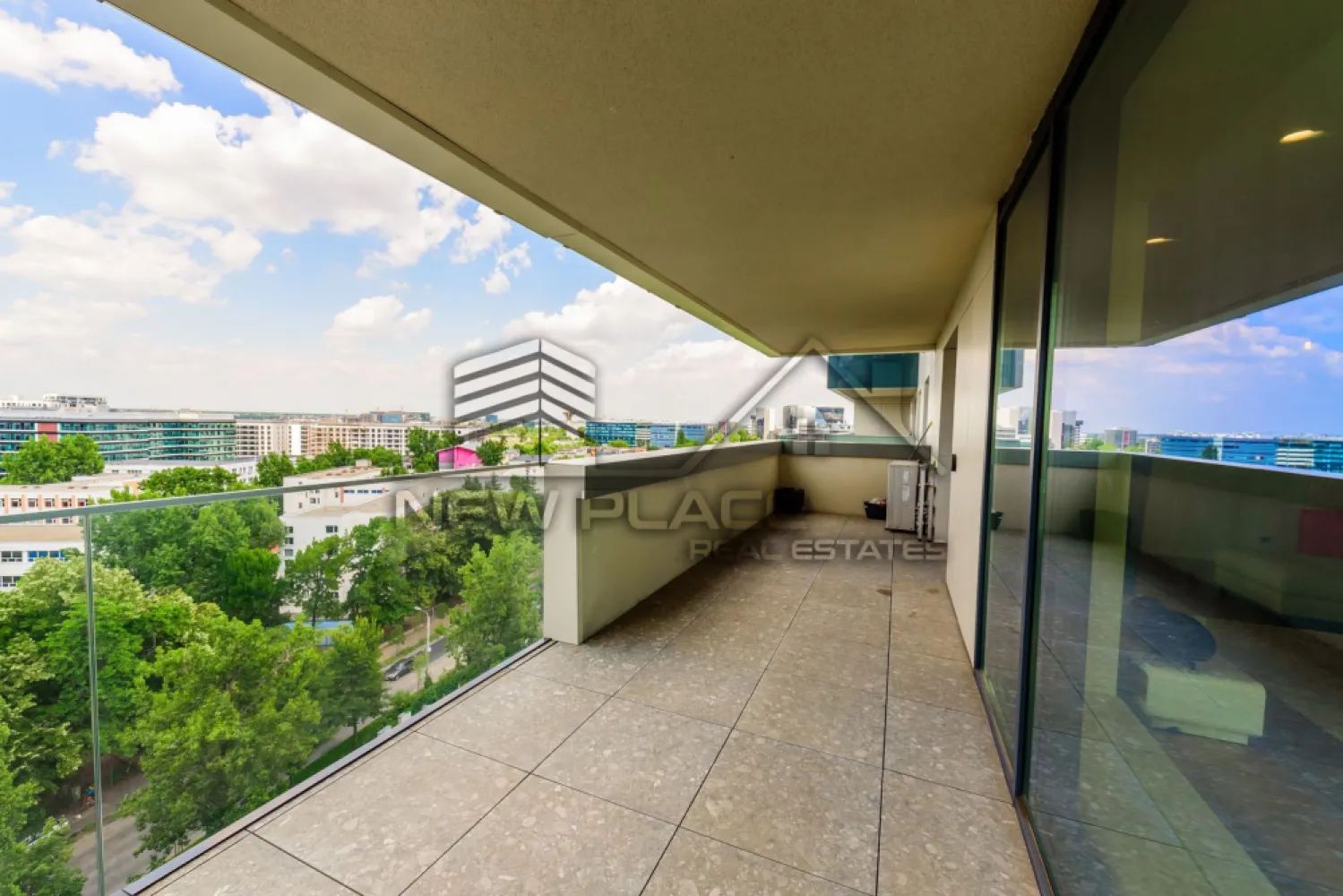 Aviatiei Tower | Vedere libera | Terase 40 mp | 470,000+TVA | Lux