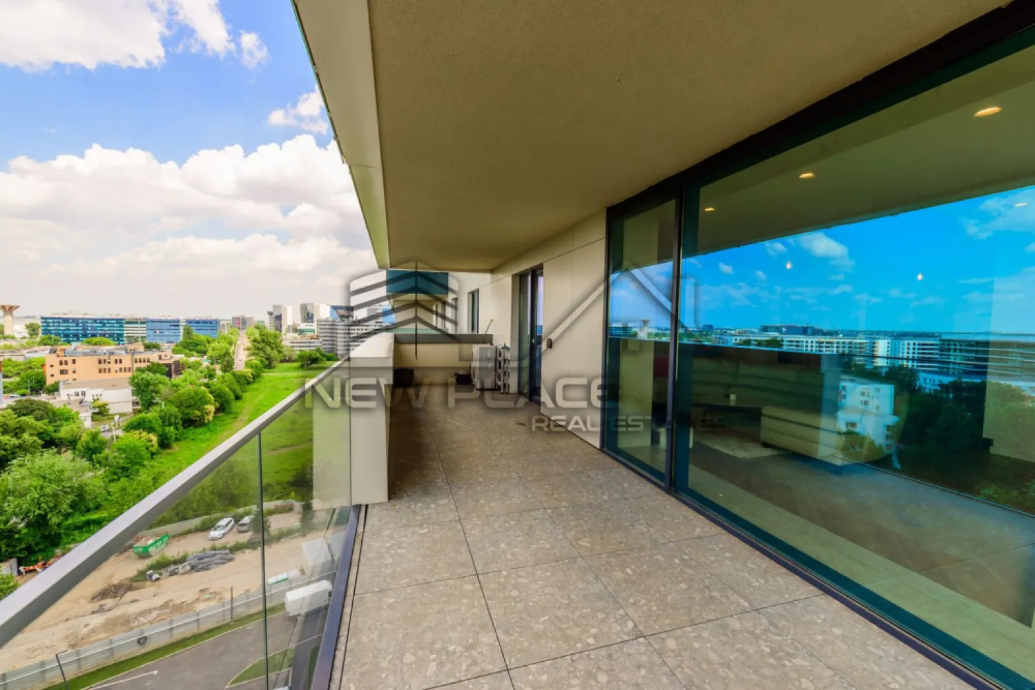 Aviatiei Tower | Vedere libera | Terase 40 mp | 470,000+TVA | Lux