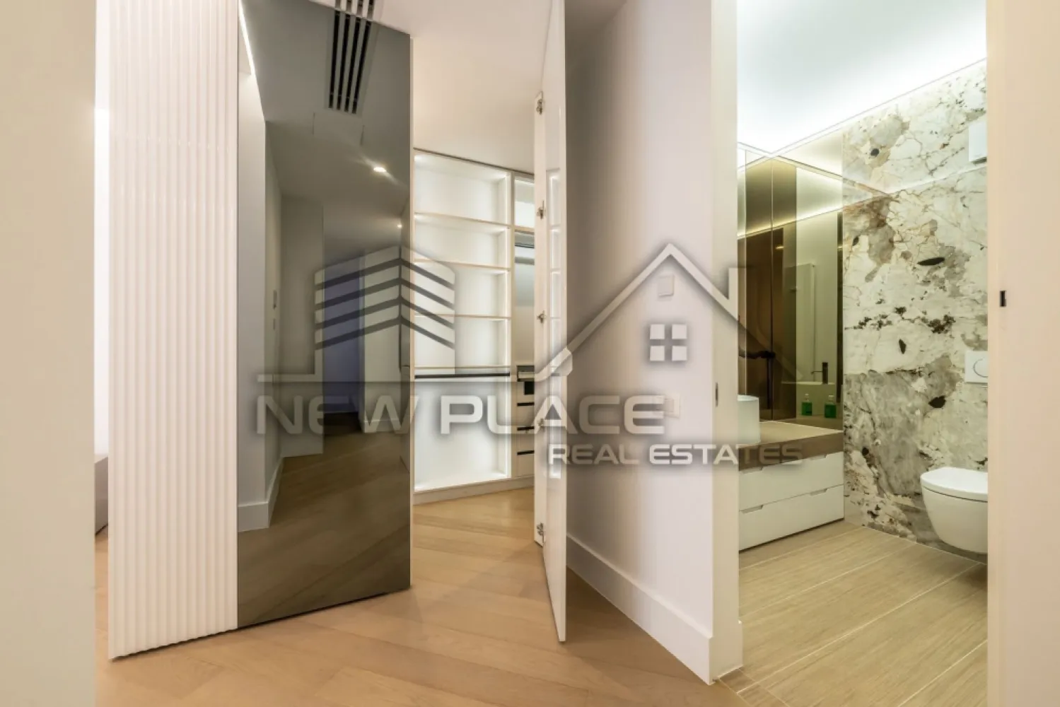 CORTINA 126 | Apartament exclusivist | Terasa 26 mp | View liber | ULTRA LUX