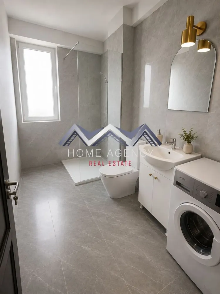 Apartament 2 camere Otopeni | mobilat & utilat | parcare | comision 0 - Descoperă un apartament modern cu 2 camere, situat într-un ansamblu rezidențial nou din Otopeni, ideal atât pentru locuit, cât și pentru investiție sigură, datorită poziționării excelente și accesului rapid către București.

Prețul afișat nu include TVA.
Preț final: 106.000 euro (negociabil) | TVA și 1 loc de parcare inclus | complet mobilat și utilat | comision 0

Locuința este amplasată la etajul 2/3 într-un imobil D+3, oferind un echilibru foarte bun între accesibilitate și intimitate, fiind o alegere inspirată pentru cei care își doresc confort. Apartamentul este luminos și bine orientat (Nord-Est), astfel că beneficiază de lumină naturală pe tot parcursul zilei – dormitorul este orientat spre Est, ideal pentru dimineți plăcute, iar zona de zi spre Nord pentru un ambient cald și primitor.

Compartimentarea este una practică și versatilă, evidențiindu-se printr-o zonă de living generoasă, cu acces către balcon, dar și prin bucătăria retrasă, care poate fi închisă complet, oferind astfel un plus de confort și funcționalitate. 

Apartamentul se predă complet mobilat și utilat, respectiv finisat cu materiale moderne, baie complet utilată cu gresie, faianță și obiecte sanitare (cadă), precum și centrală termică proprie, fiind racordat la toate utilitățile publice. 

Poziționarea în Otopeni oferă acces rapid către Aeroportul Henri Coandă, DN1, Centura București, dar și către centre comerciale, școli și mijloace de transport, ceea ce face ca proprietatea să fie potrivită atât pentru locuire personală, cât și pentru investiție cu randament bun.

Programează acum o vizionare!
