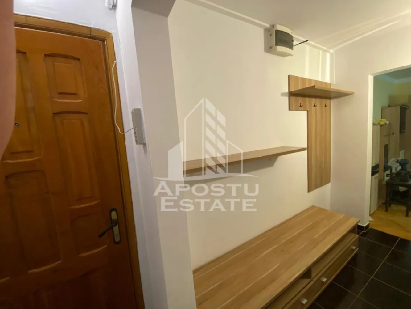 Apartament cu 3 camere de inchiriat, , zona Girocului, Timisoara