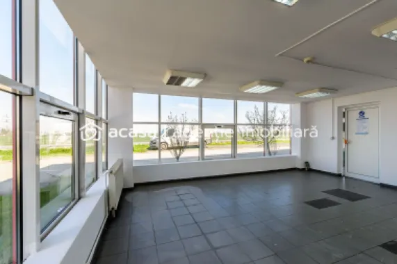 Hală industrială de vânzare 3495 mp în Arad
