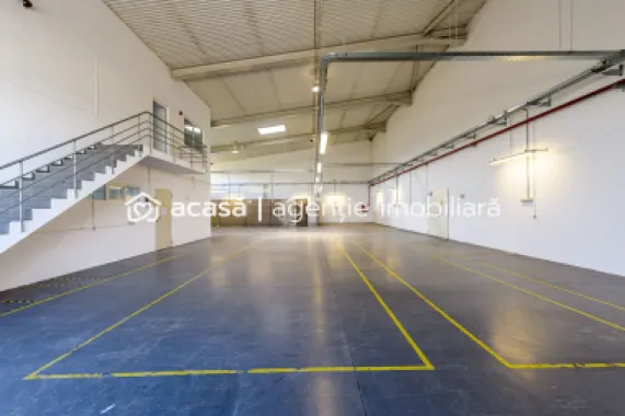 Hală industrială de vânzare 3495 mp în Arad