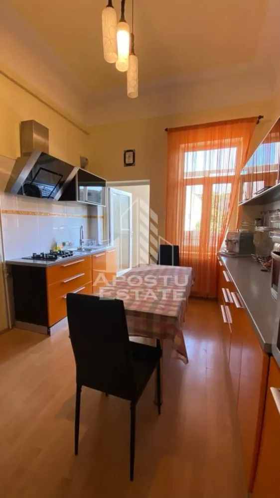 Casa cu 3 camere, centrala proprie, SAD
