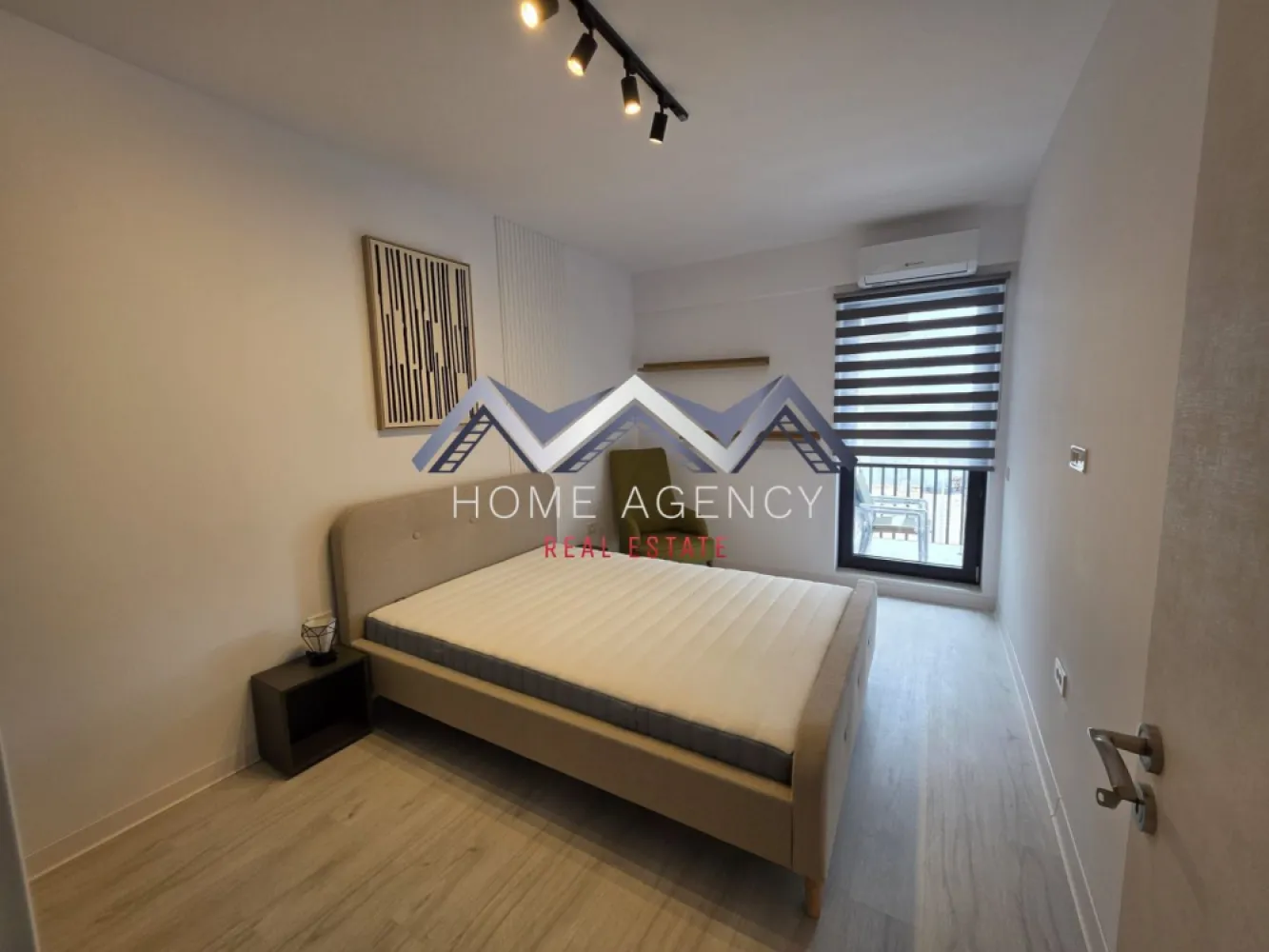 Studio | Otopeni central | prima închiriere